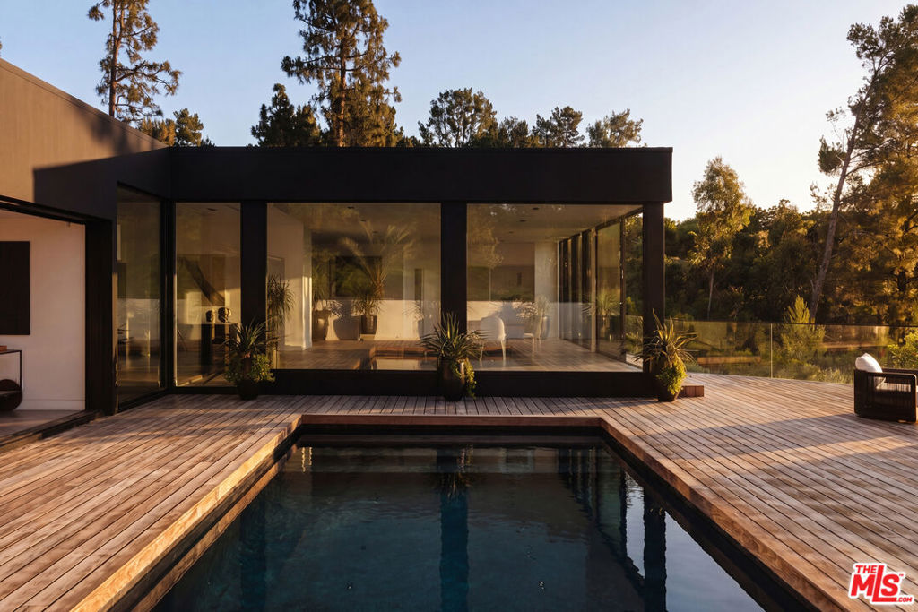 500 Chalette Drive