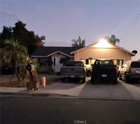 Photo of 1326 1326 Ashport, Pomona, CA 91768 (MLS # MB25231572) Photo of 1326 1326 Ashport, Pomona, CA 91768 (MLS # MB25231572)