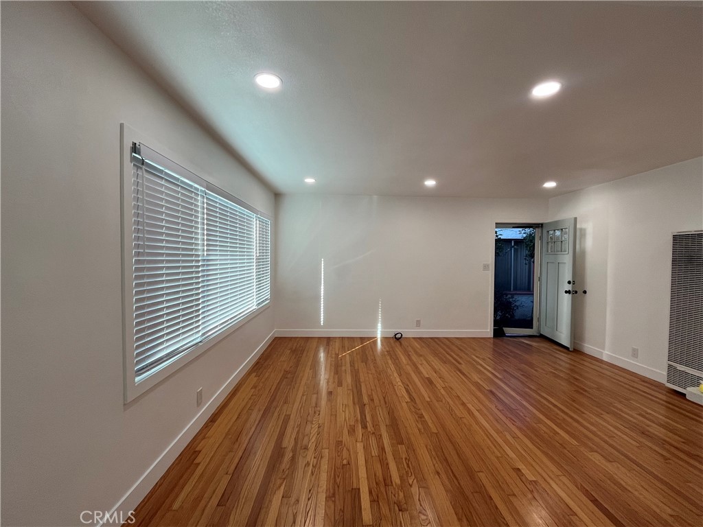 Belmont Shore (BSD) - Residential Lease