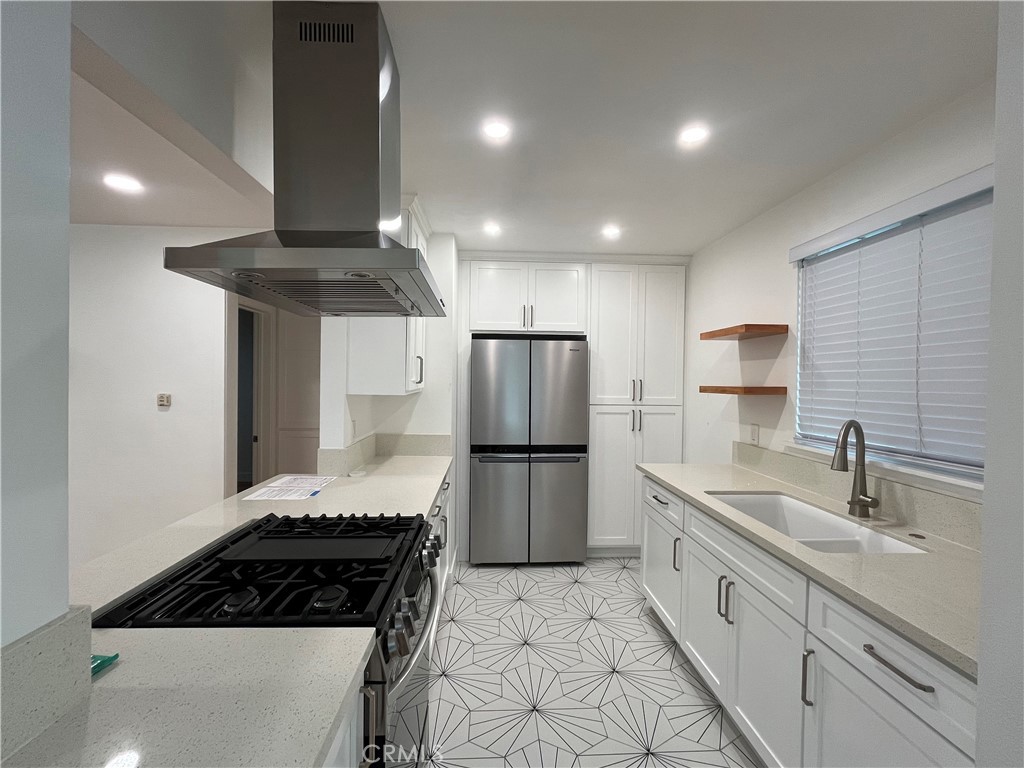 Belmont Shore (BSD) - Residential Lease