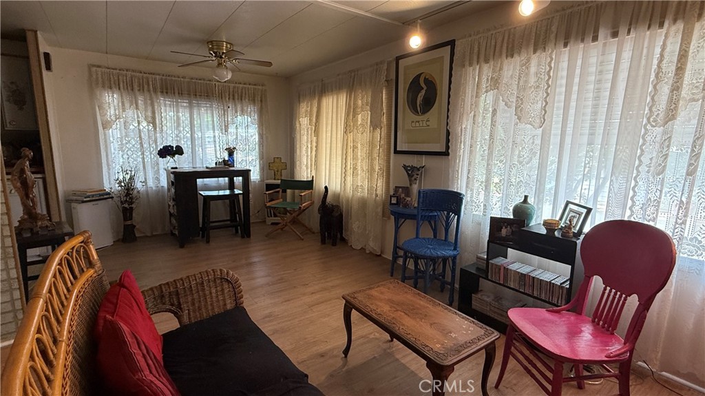 701 E Lassen Avenue 26