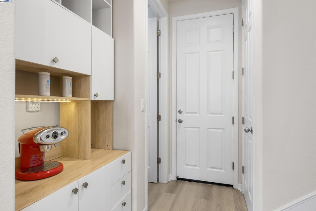 MOUNTAIN HOUSE - Residential