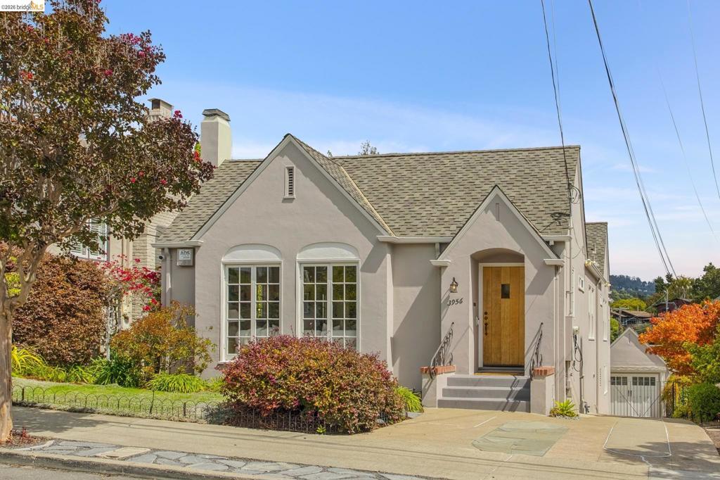3956 Oakmore Rd RD, Oakland CA 94602