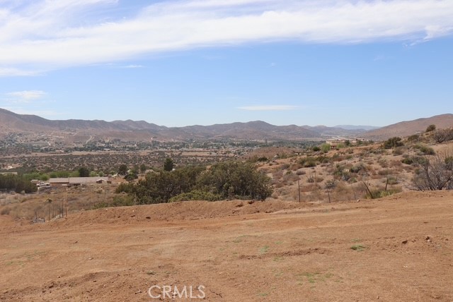 Custom Acton (CACTO) - Land