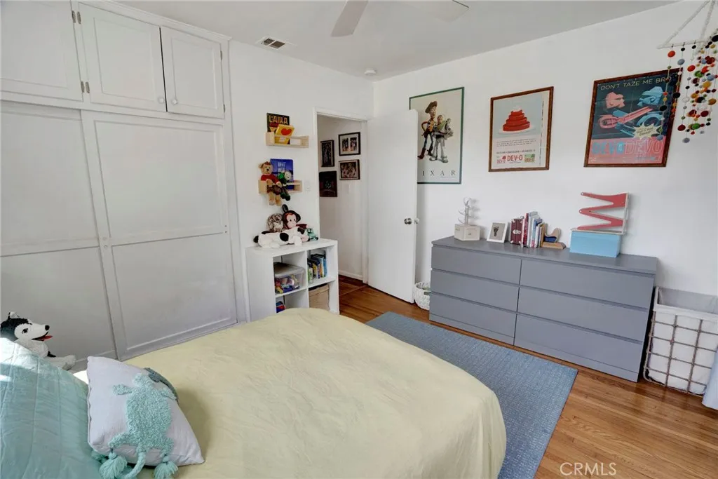 Redondo Beach, California 90277, United States, 3 Bedrooms Bedrooms, ,2 BathroomsBathrooms,Residential,Pending,200832