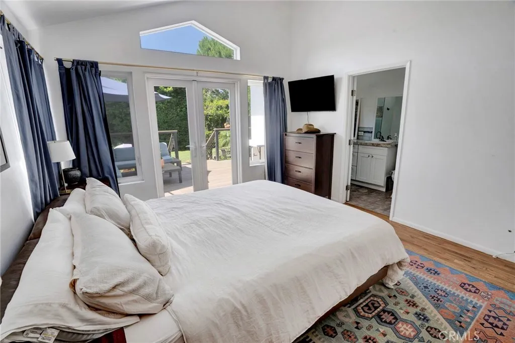 Redondo Beach, California 90277, United States, 3 Bedrooms Bedrooms, ,2 BathroomsBathrooms,Residential,Pending,200832