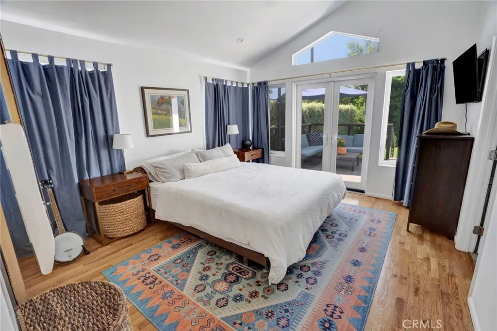 Redondo Beach, California 90277, United States, 3 Bedrooms Bedrooms, ,2 BathroomsBathrooms,Residential,Pending,200832