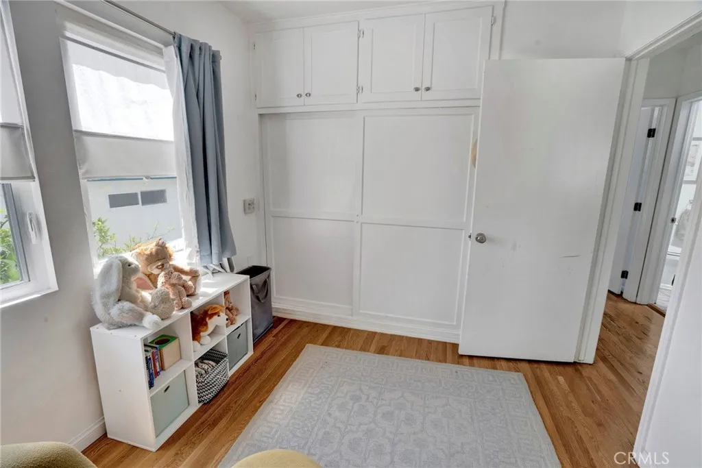 Redondo Beach, California 90277, United States, 3 Bedrooms Bedrooms, ,2 BathroomsBathrooms,Residential,Pending,200832