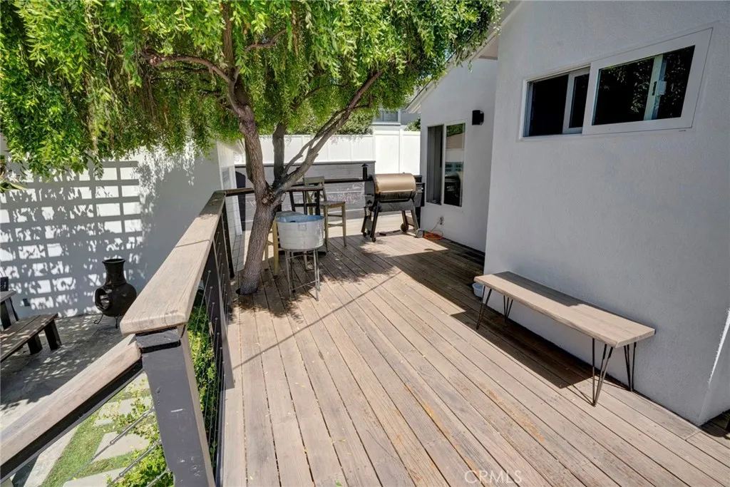 Redondo Beach, California 90277, United States, 3 Bedrooms Bedrooms, ,2 BathroomsBathrooms,Residential,Pending,200832