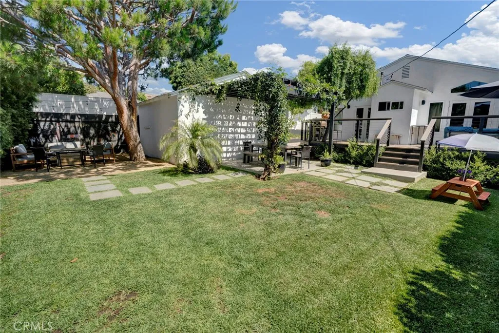 Redondo Beach, California 90277, United States, 3 Bedrooms Bedrooms, ,2 BathroomsBathrooms,Residential,Pending,200832