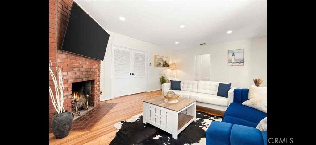 Photo of 7419 W 91st St, Playa Del Rey, CA 90045 (MLS # SR26080387)