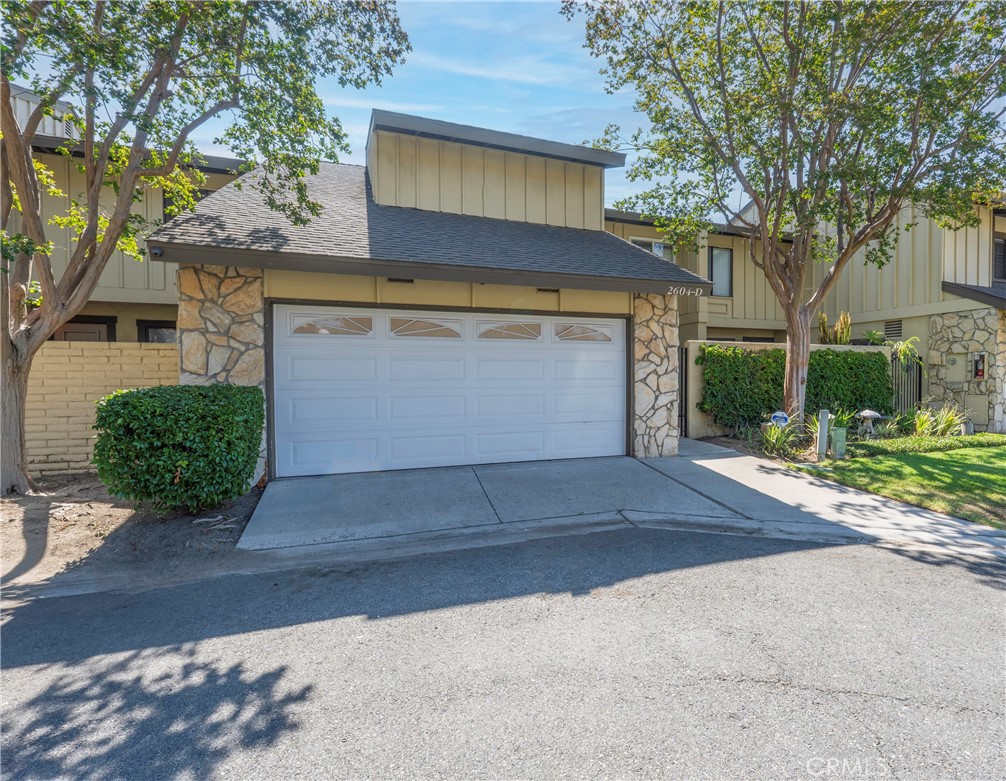 2604 N Tustin Avenue 49