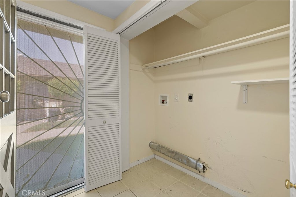 134 S Magnolia 19B