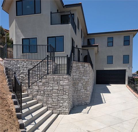 Photo of 16515 Canyon Ridge Rd, Riverside, CA 92503 (MLS # IV26090312)