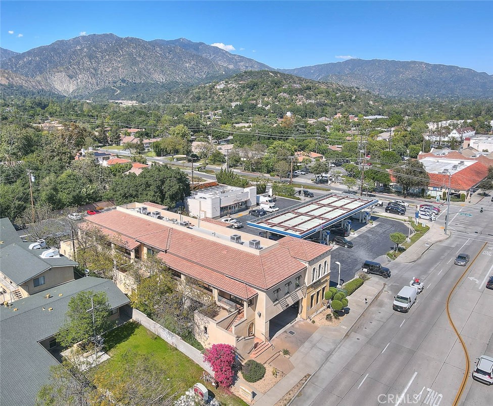 7 W Foothill Boulevard