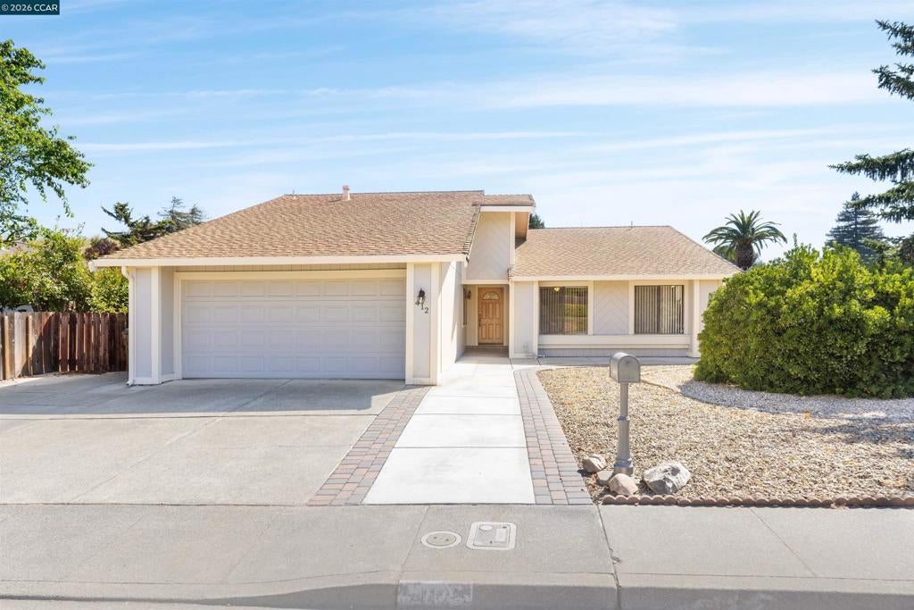 412 Solano Dr