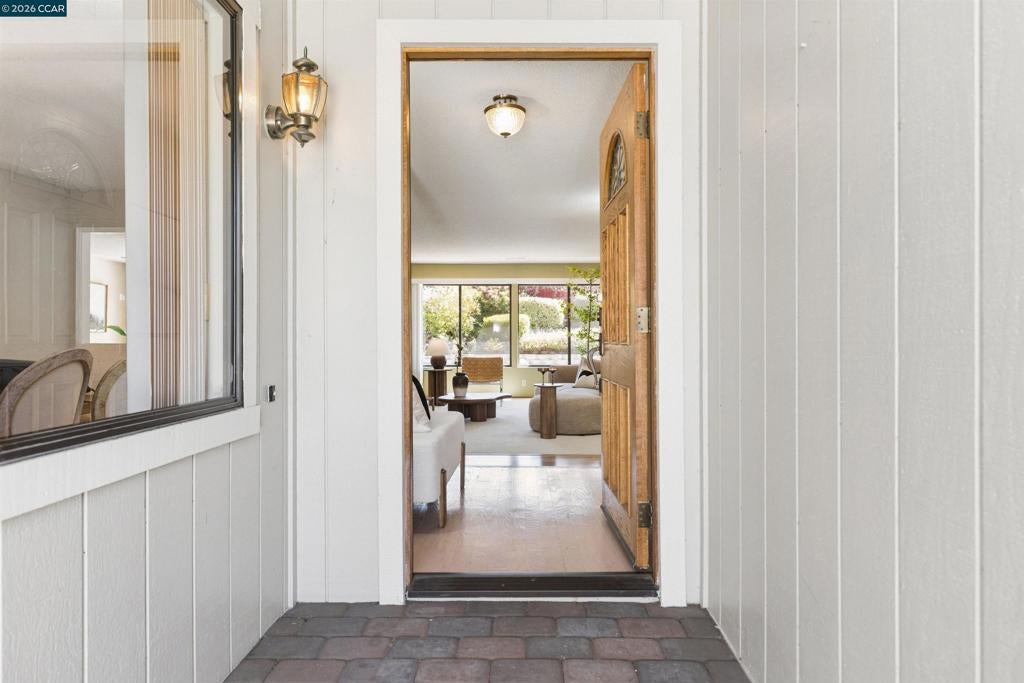 412 Solano Dr
