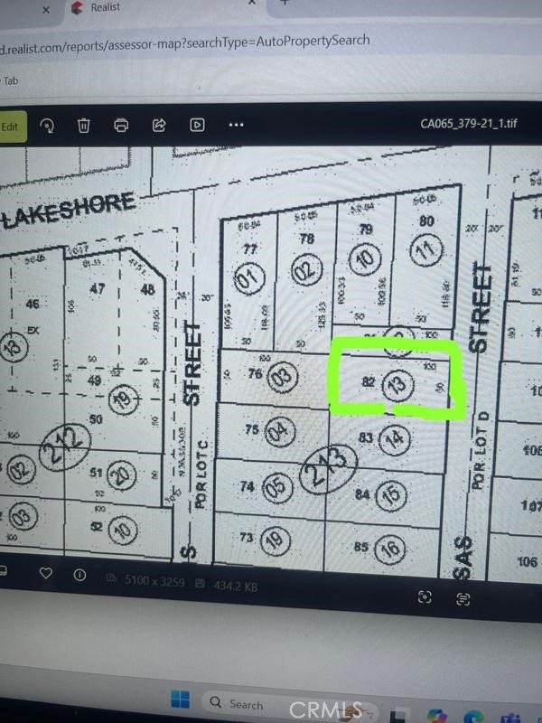 Main image without alt text