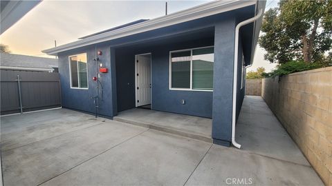 Photo of 1605 Santa Ana Street E #B, Anaheim, CA 92805 (MLS # PW25278913)