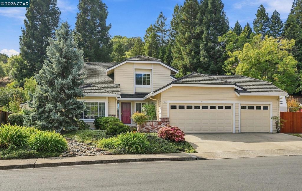 311 Meadowood Ct CT