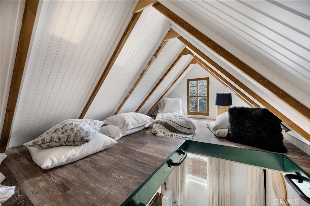 Green Valley Lake (GVLK) - Residential