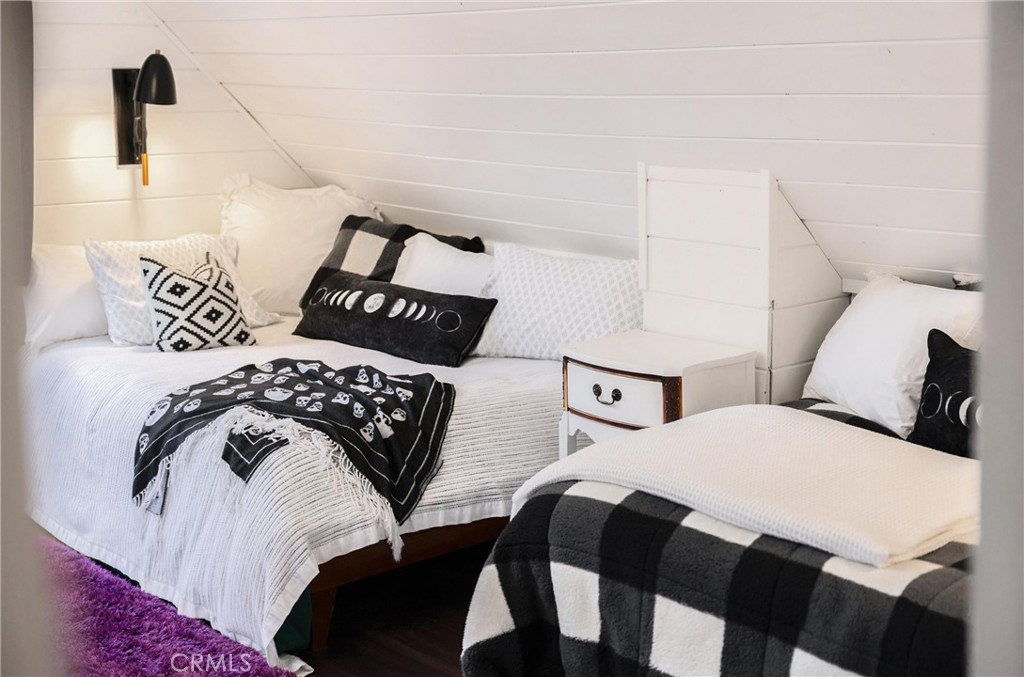 Green Valley Lake (GVLK) - Residential