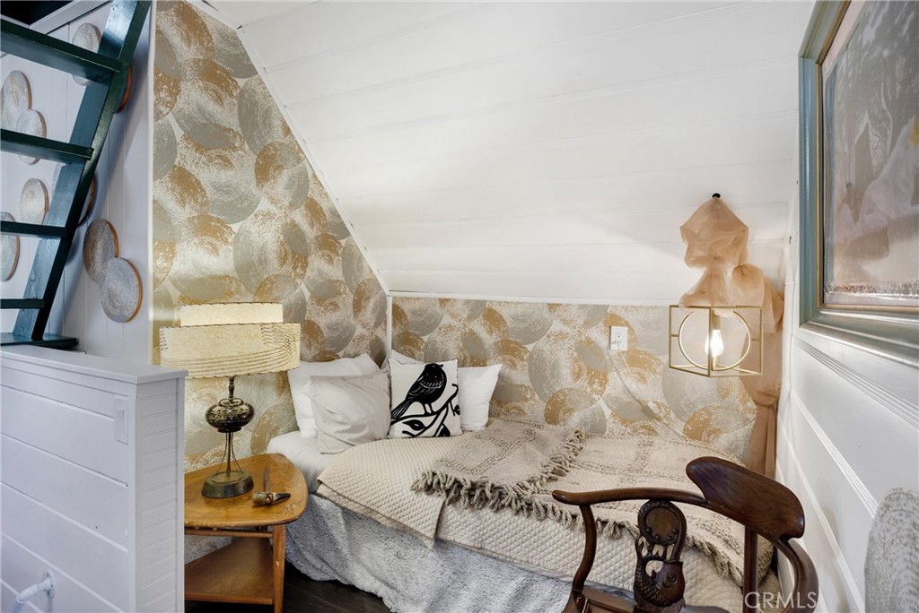 Green Valley Lake (GVLK) - Residential