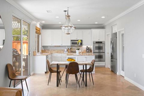 1979 Oxford Court Vista CA 92081