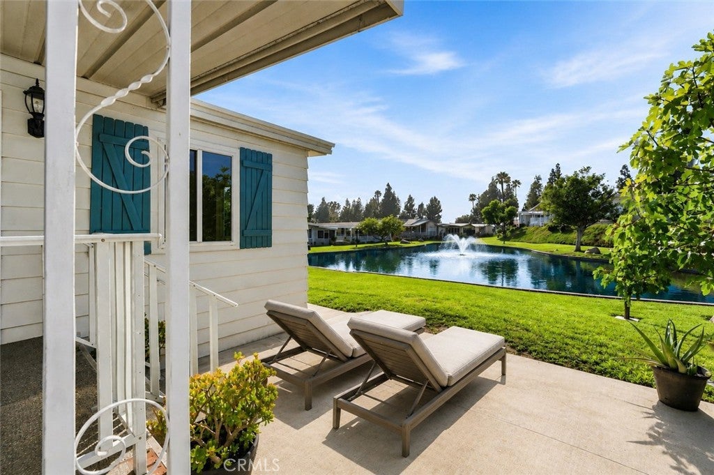 24001 Muirlands Boulevard 64