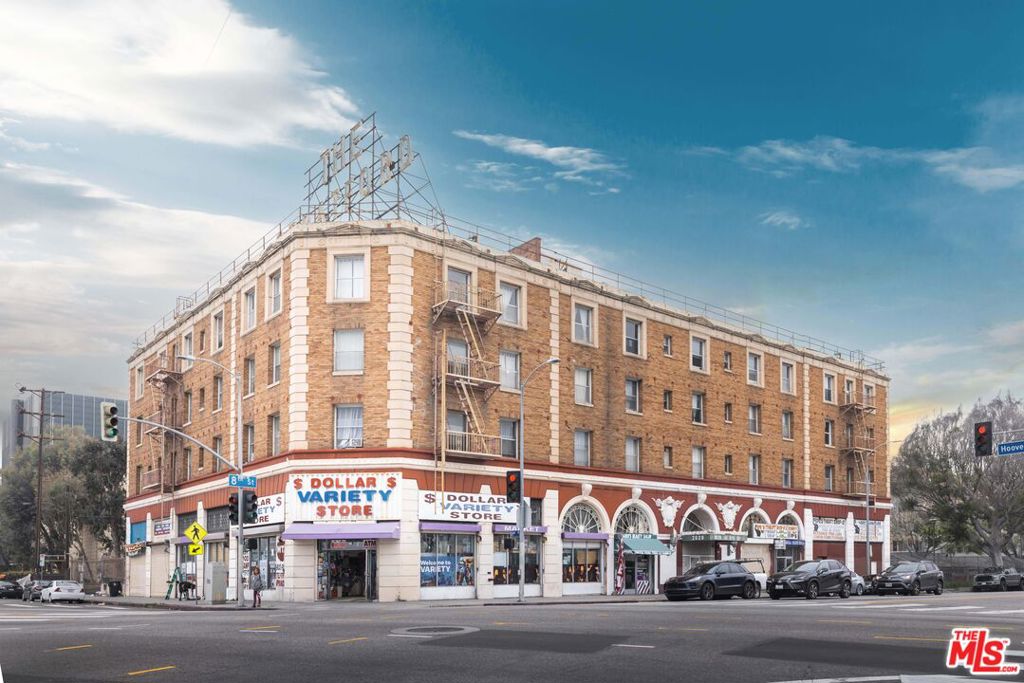 MOVE IN SPECIAL ONE MONTH FREE + ! Studios with Full bathroom. Units DO NOT come with a kitchen. Laundry On-site. All Utilities Paid. No Parking space