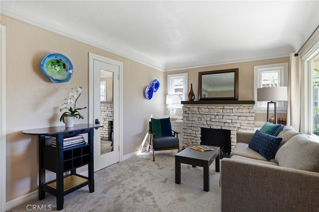 123 Orange Grove Avenue