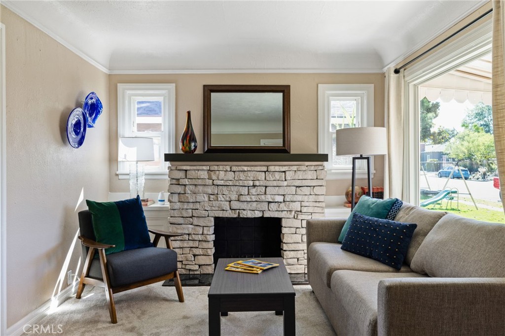 123 Orange Grove Avenue