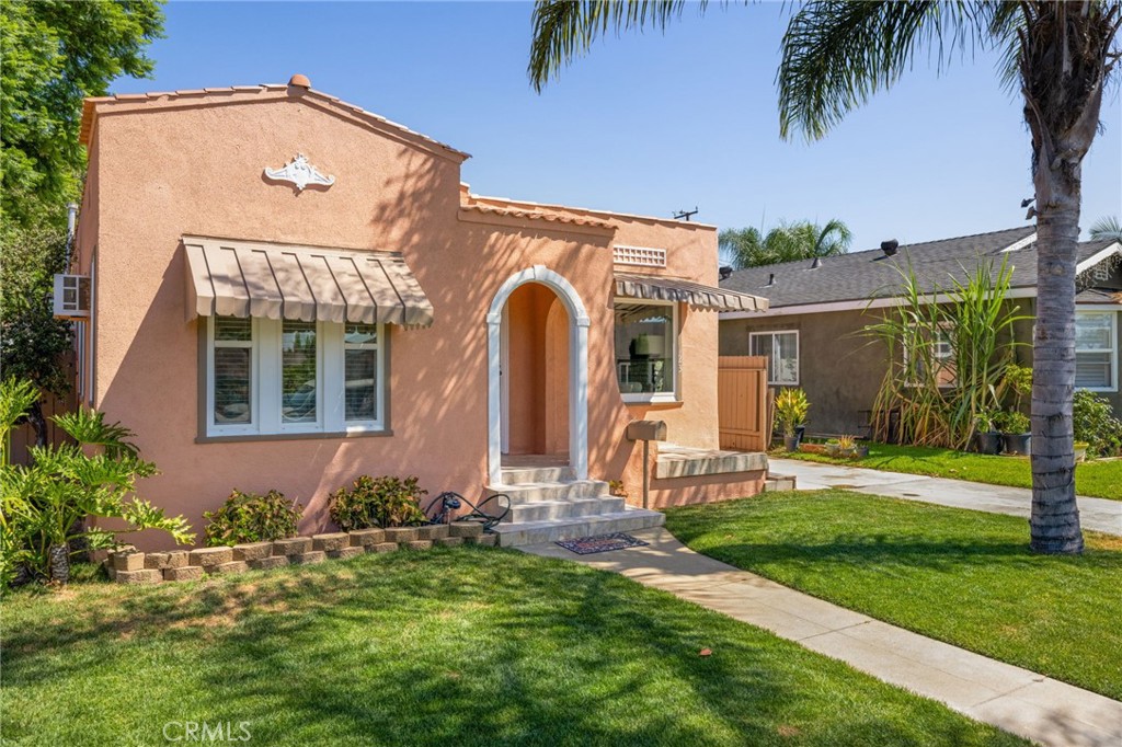 123 Orange Grove Avenue