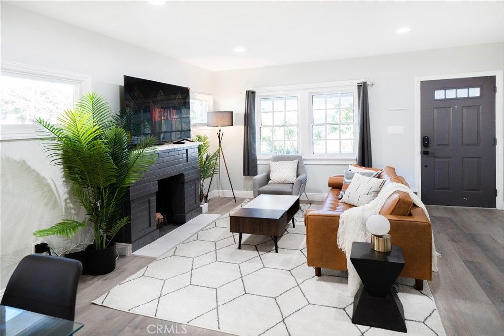 Photo of 501 E Washington Avenue, Santa Ana, CA 92701 (MLS # PW26069718)