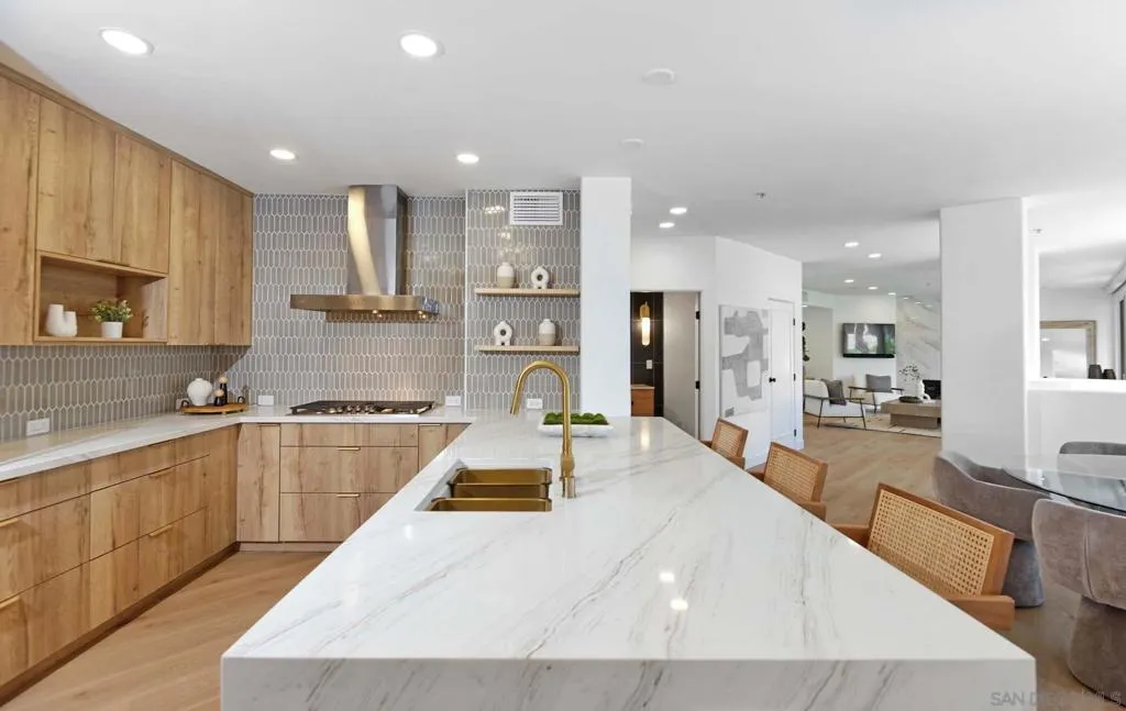 La Jolla, California 92037, United States, 3 Bedrooms Bedrooms, ,3 BathroomsBathrooms,Residential,Active,228062