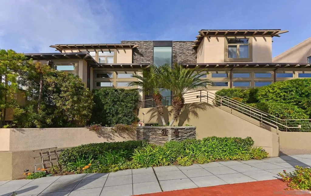 La Jolla, California 92037, United States, 3 Bedrooms Bedrooms, ,3 BathroomsBathrooms,Residential,Active,228062