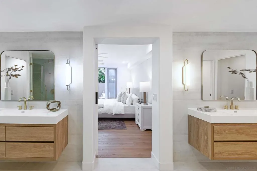 La Jolla, California 92037, United States, 3 Bedrooms Bedrooms, ,3 BathroomsBathrooms,Residential,Active,228062