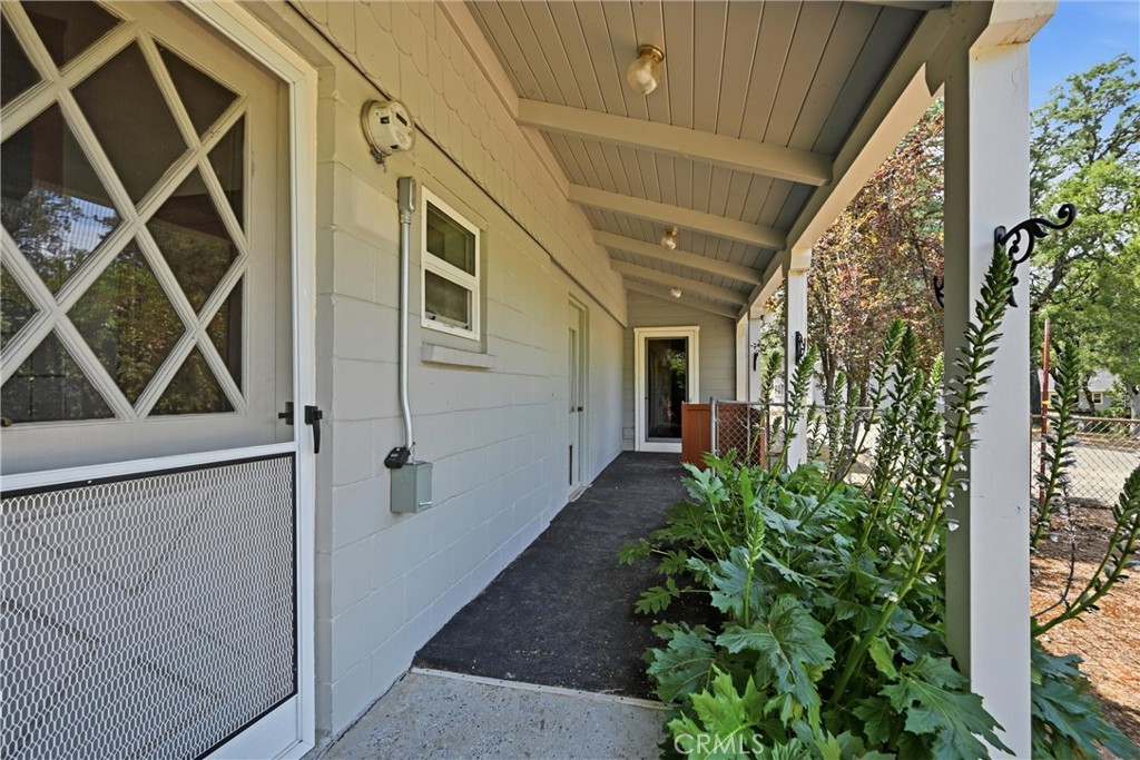2765 Howard