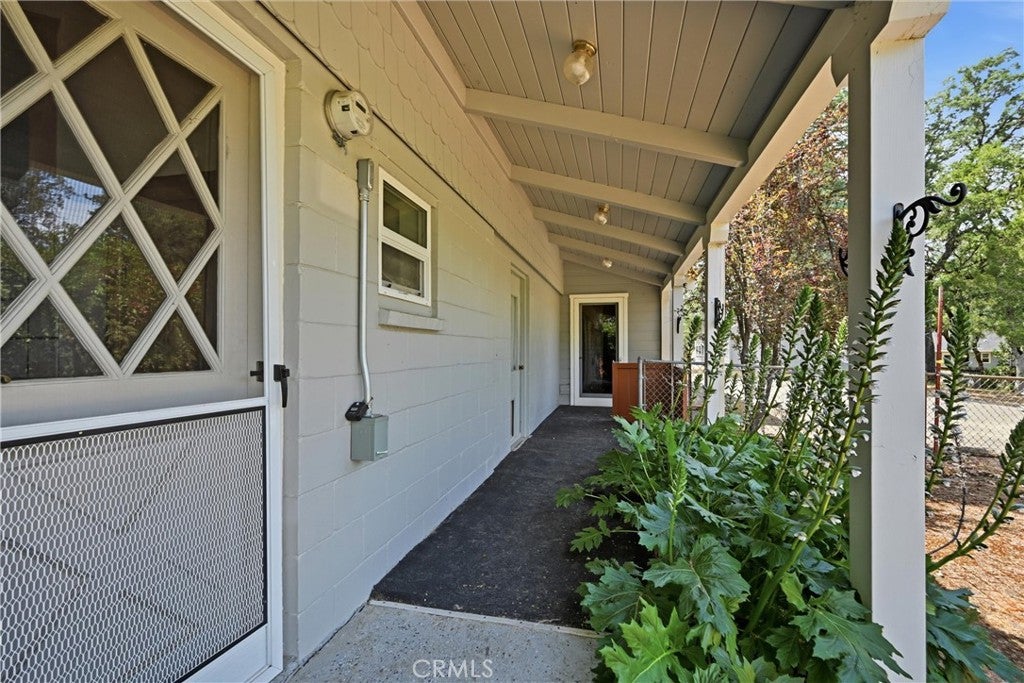 2765 Howard