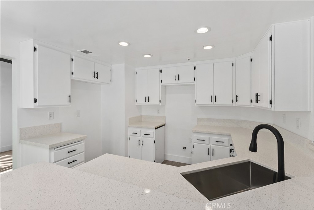 VILLA DEL RIO - Residential