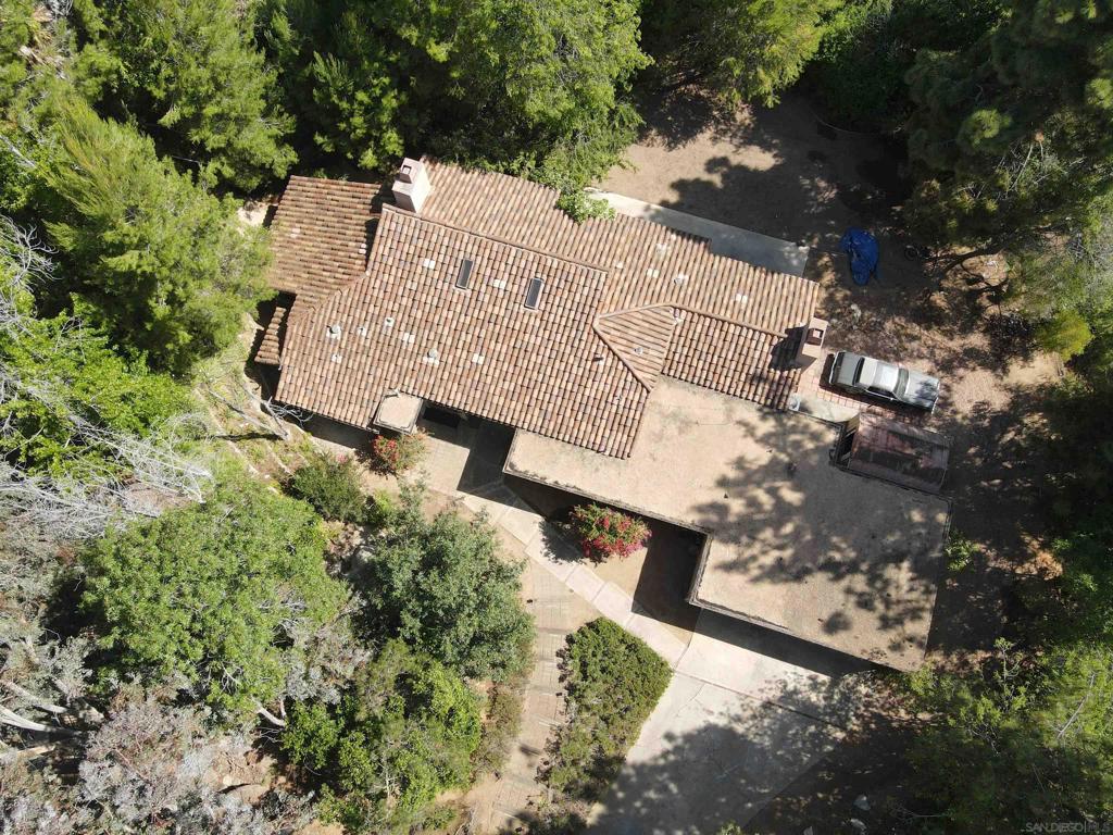 16161 Ladera Piedra Way