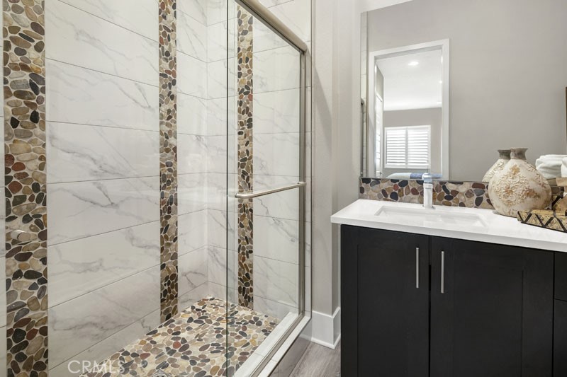 Pacific Royal Oaks - Residential