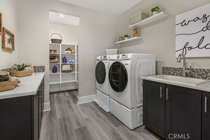 Pacific Royal Oaks - Residential