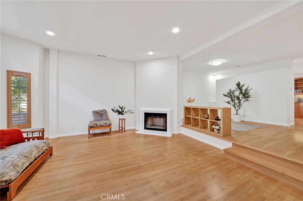 2825 Plaza Del Amo 106