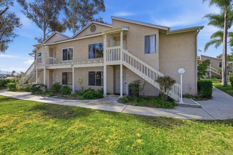 Photo of 225 Diamond WAY #111, Vista, CA 92083 (MLS # 260014775SD)