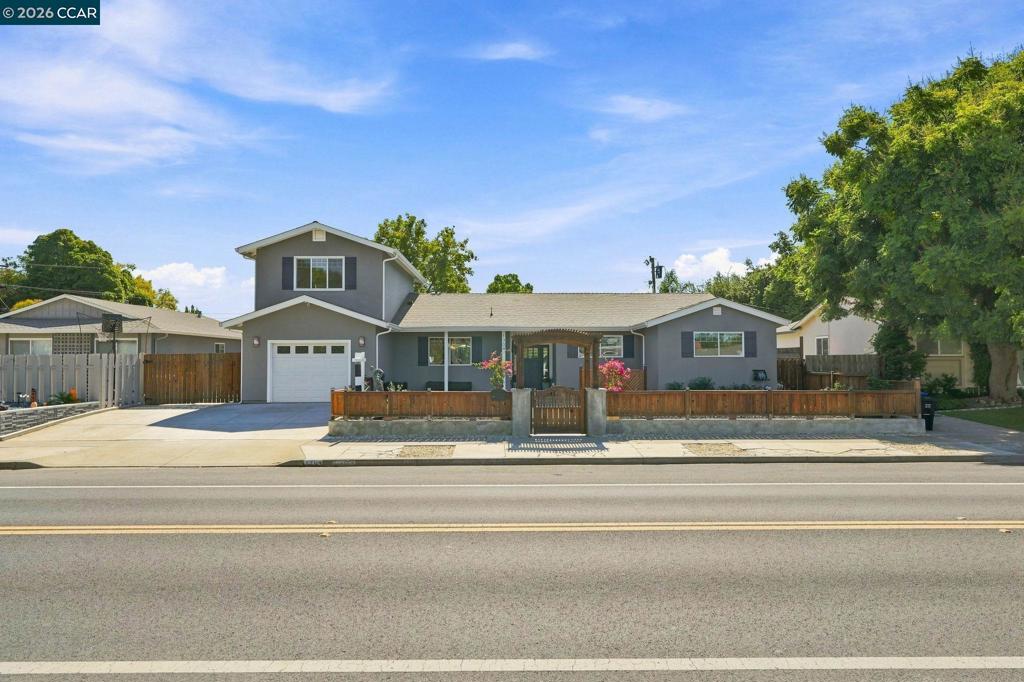 1704 Denkinger Rd.