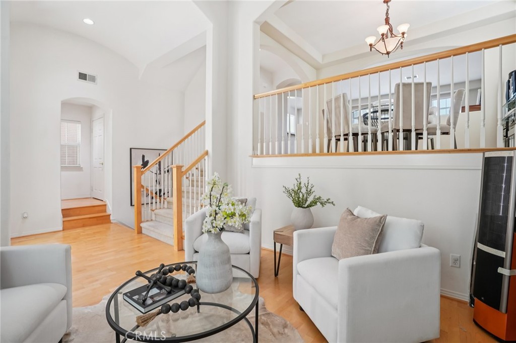 2889 Plaza Del Amo 405