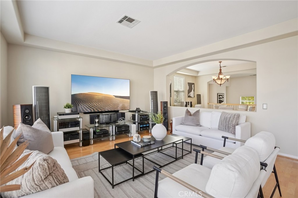 2889 Plaza Del Amo 405