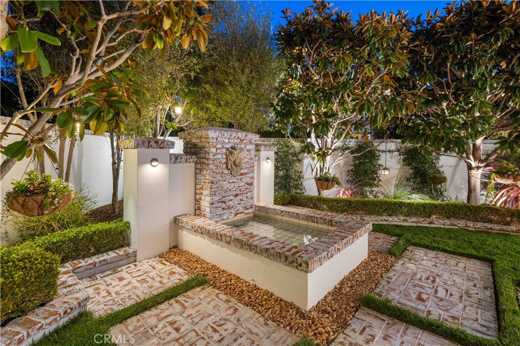 Emerald Bay (EB) - Residential