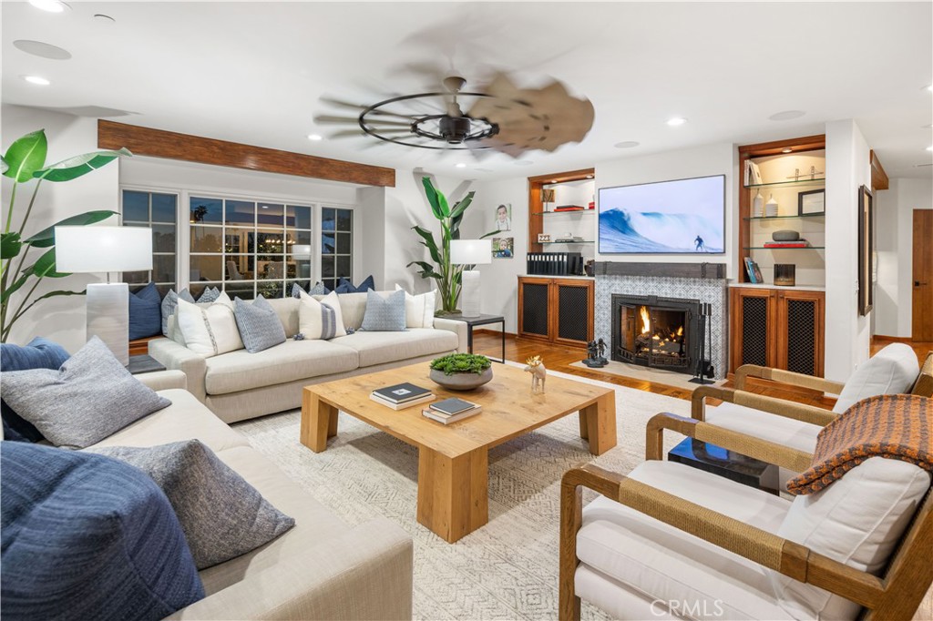 Emerald Bay (EB) - Residential